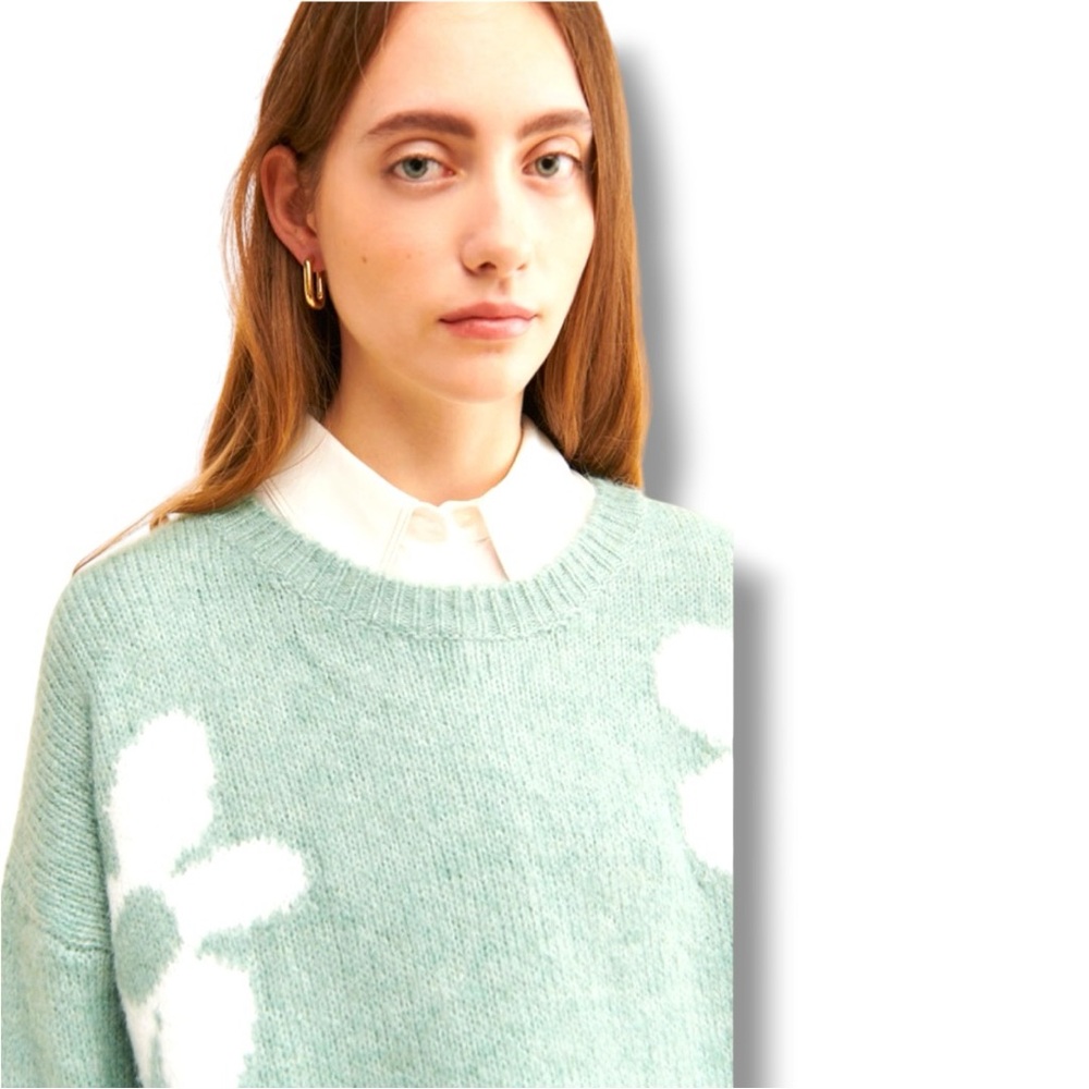 Little Lies M/L Mint Green with White Floral Crewneck Sweater Soft Intarsia Knit - Picture 3 of 16